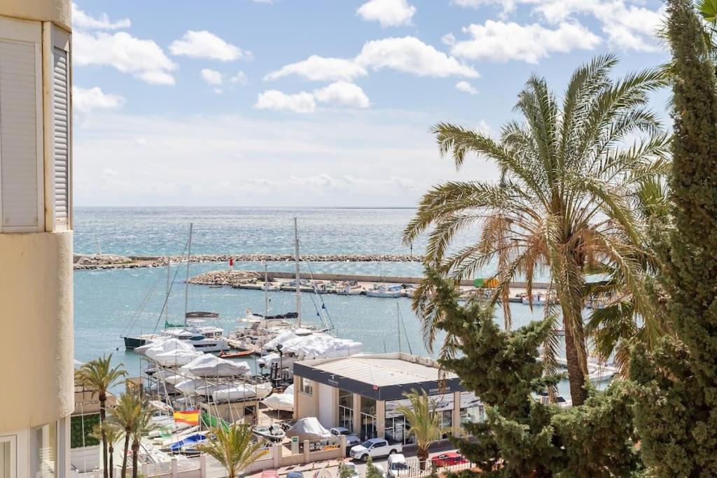 Newly Renovated, Sea View + Walk To Rdr381 Apartamento